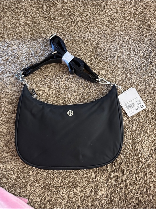 lululemon athletica Handbags - lululemon athletica Black Crescent Shoulder Bag